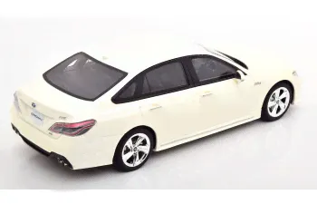 TOYOTA Crown 3.5 RS Advance, white-0